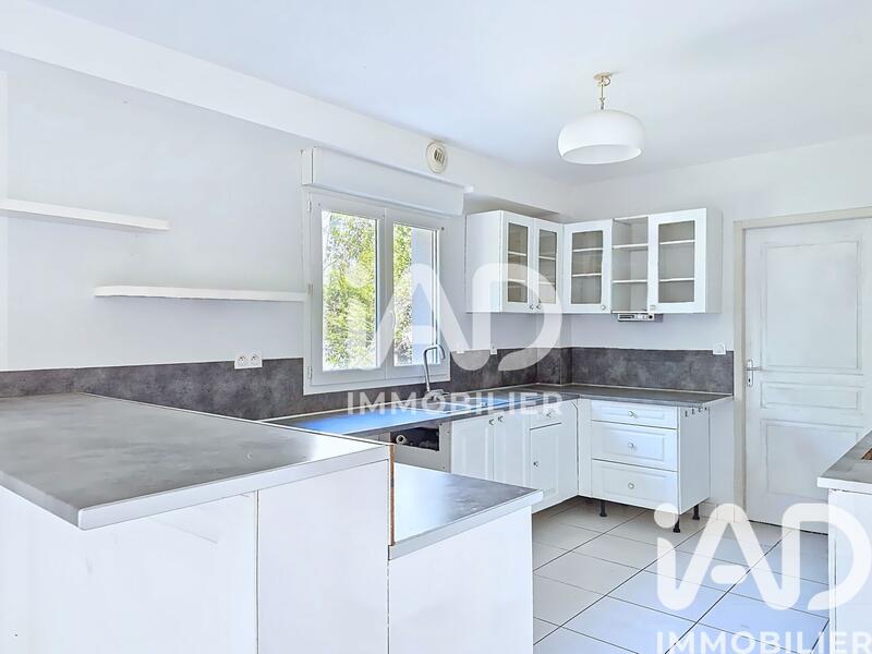 Maison - 147 m² - 6 pièces