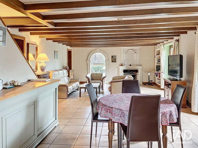 Maison - 310 m² - 6 pièces