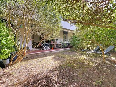 Appartement - 65 m² - 2 pièces