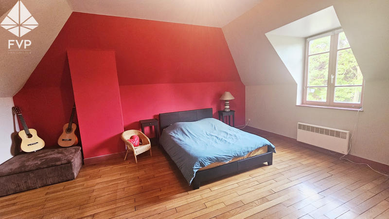 Propriété - 275 m² - 8 pièces