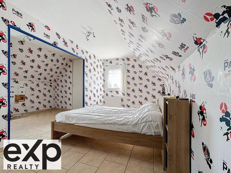 Maison - 218 m² - 6 pièces