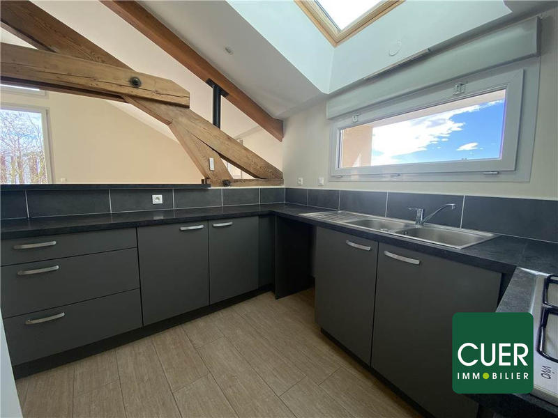 Appartement - 94 m² - 5 pièces