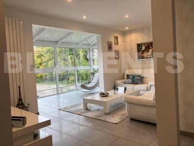 Maison - 176 m² - 6 pièces