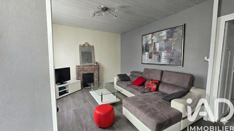 Maison - 99 m² - 5 pièces