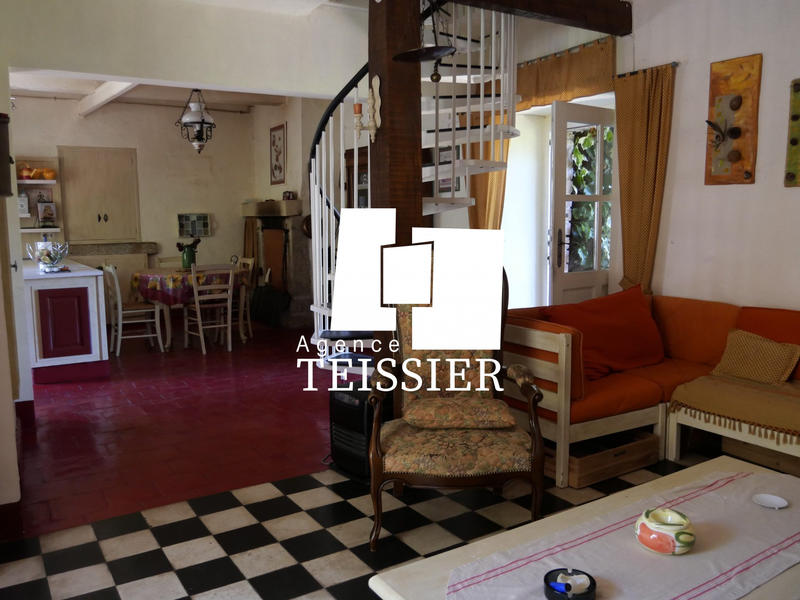 Maison - 120 m² - 4 pièces