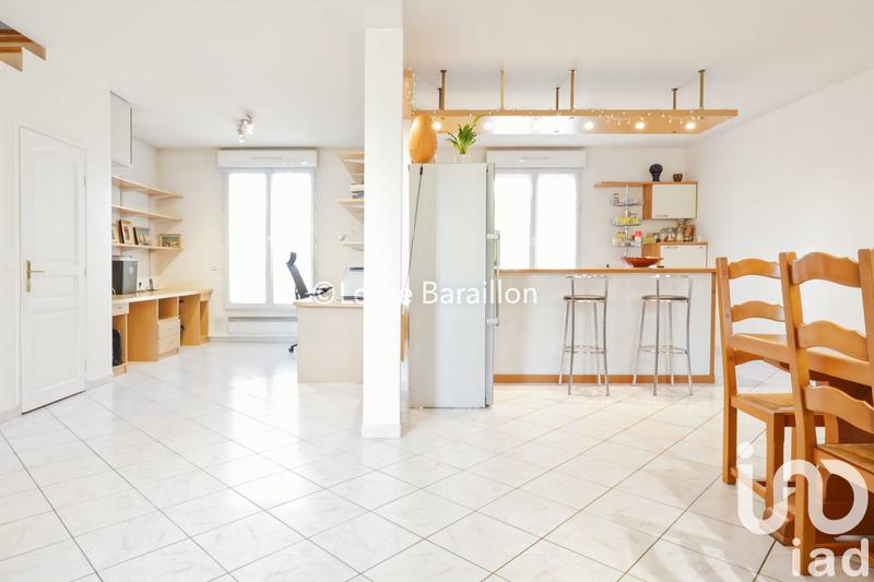 Maison - 167 m² - 8 pièces