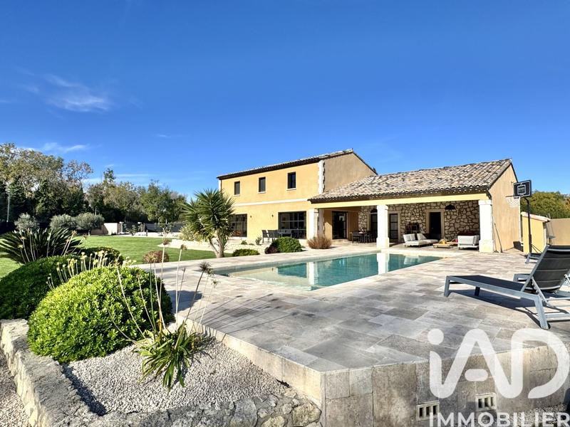 Maison - 195 m² - 6 pièces