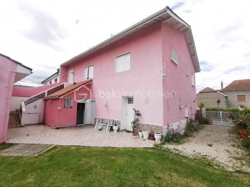 Maison - 146 m² - 6 pièces