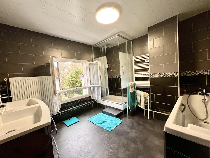 Maison - 91 m² - 5 pièces