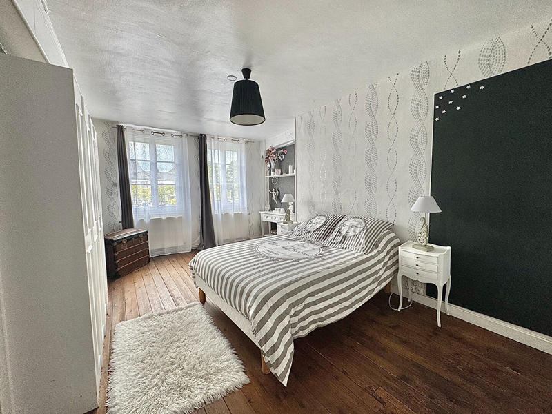 Maison - 175 m² - 7 pièces