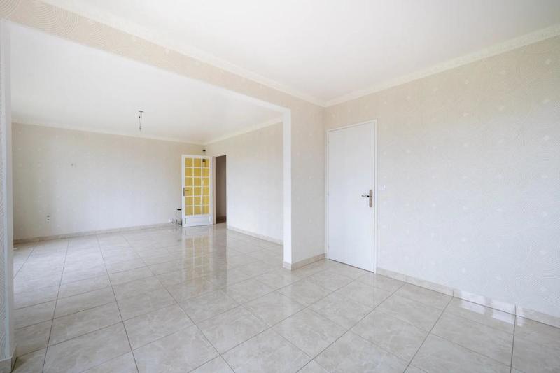 Appartement - 94 m² - 5 pièces