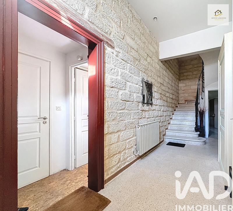 Maison - 210 m² - 7 pièces