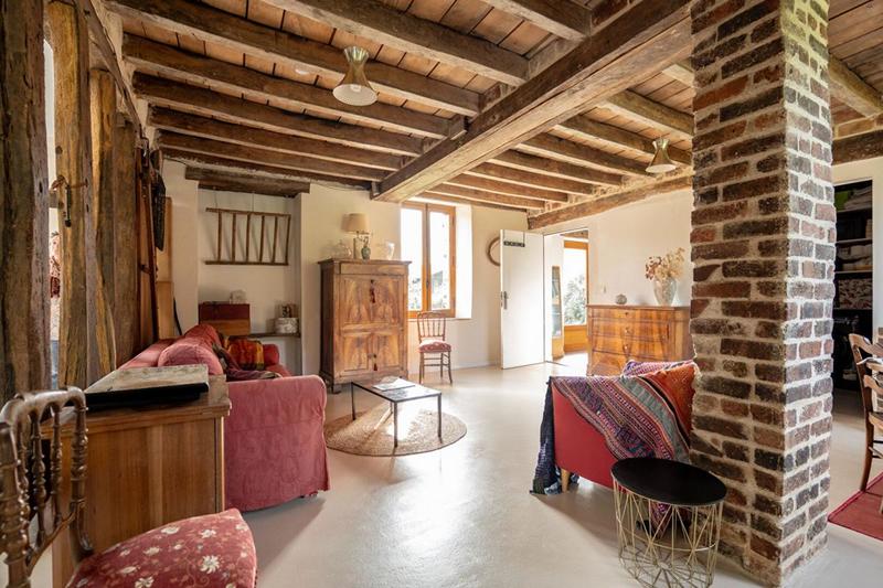 Maison - 215 m² - 6 pièces