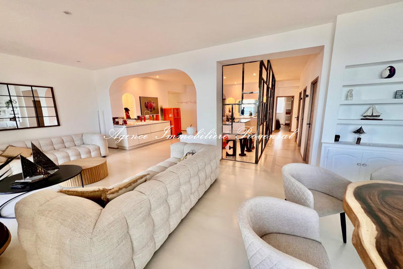 Appartement - 135 m² - 4 pièces