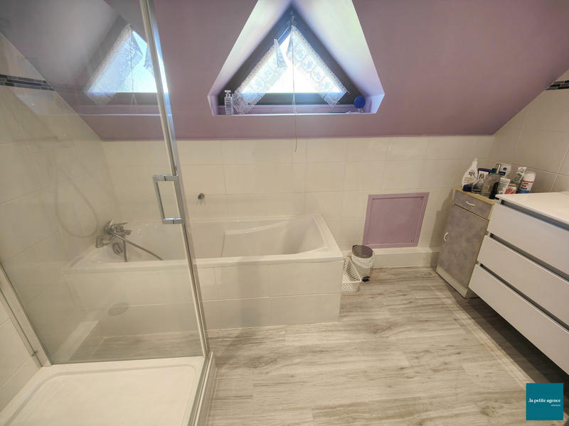 Maison - 128 m² - 5 pièces