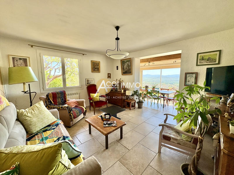 Maison - 98 m² - 4 pièces