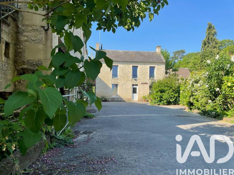 Maison - 365 m² - 12 pièces