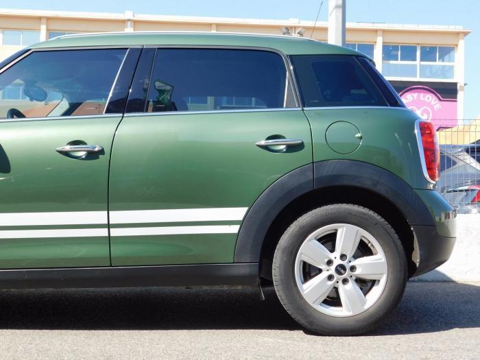 Mini Countryman Mini One d 90ch