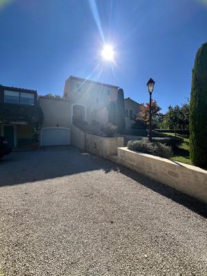 Maison - 208 m² - 7 pièces