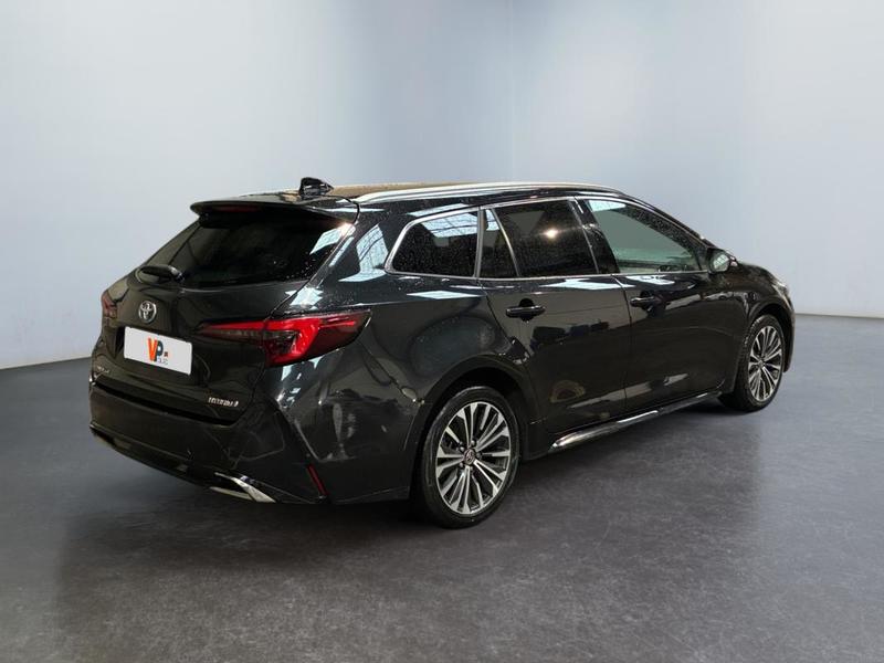 Toyota corolla touring sports Hybride 196ch Design