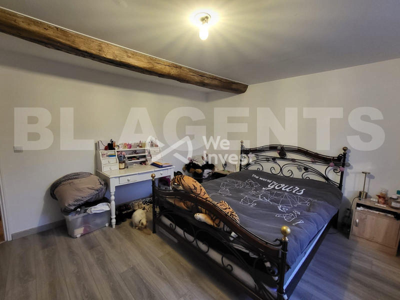 Maison - 308 m² - 14 pièces