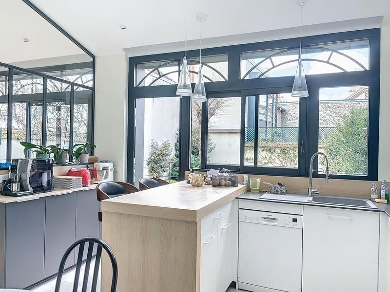 Maison bourgeoise - 334 m² - 13 pièces