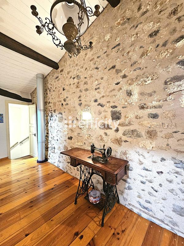 Maison - 141 m² - 5 pièces