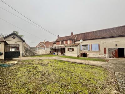 Corps de ferme - 140 m² - 6 pièces