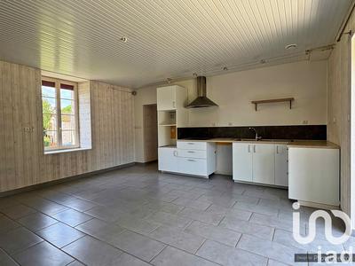 Maison - 140 m² - 5 pièces