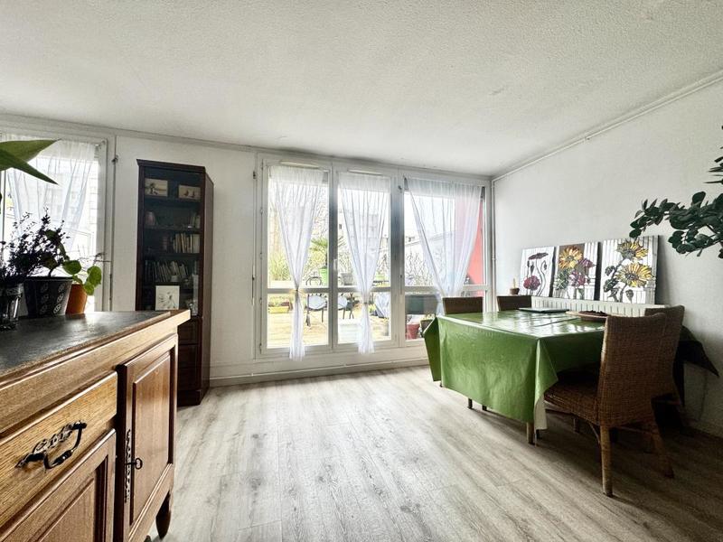 Appartement - 80 m² - 3 pièces