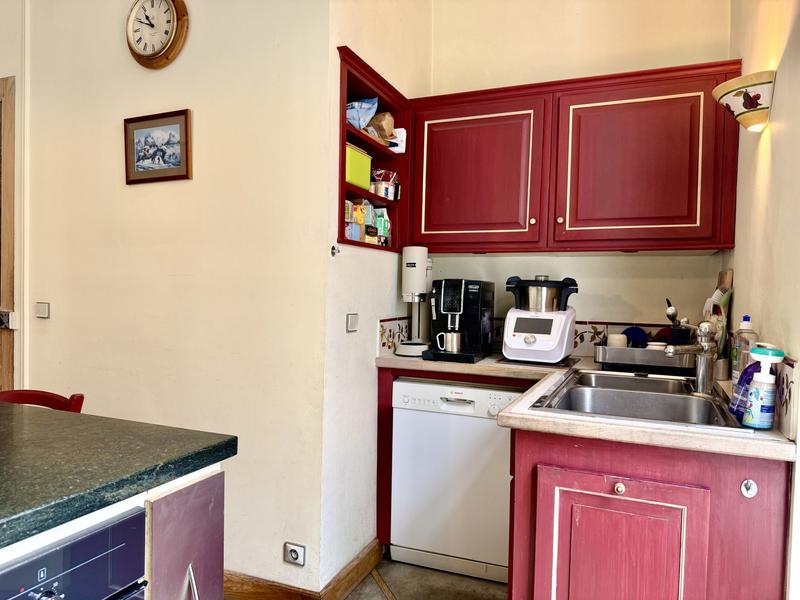 Maison - 226 m² - 9 pièces