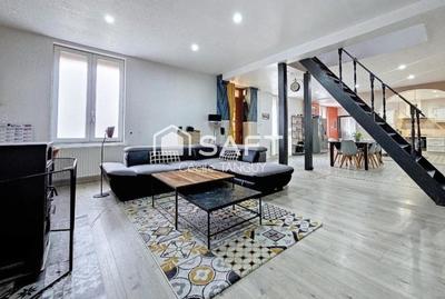 Maison - 220 m² - 9 pièces