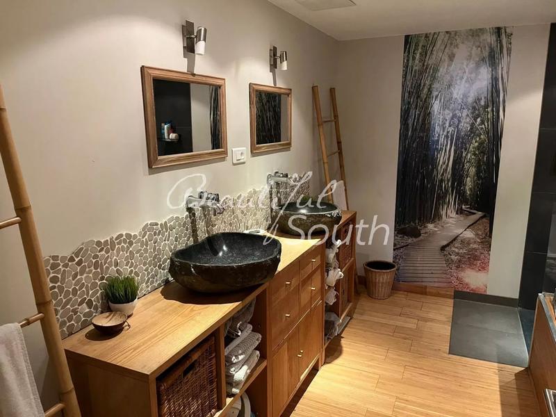 Gîte - 630 m² - 25 pièces