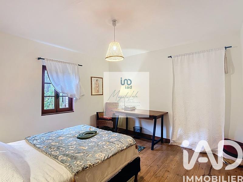 Maison - 220 m² - 10 pièces