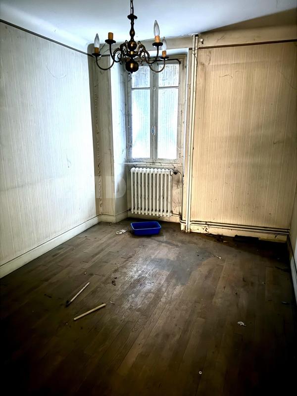 Maison - 150 m² - 8 pièces