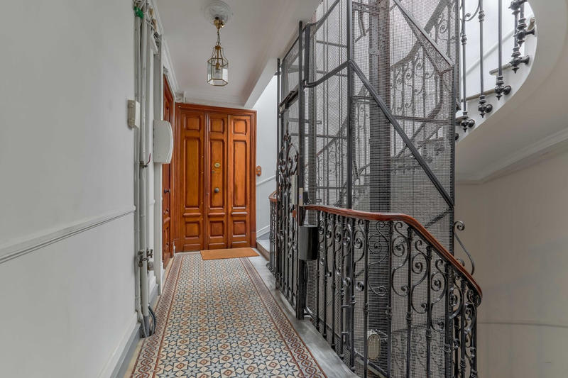 Appartement - 92 m² - 3 pièces