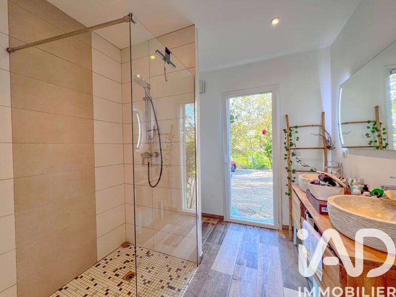 Maison - 185 m² - 5 pièces