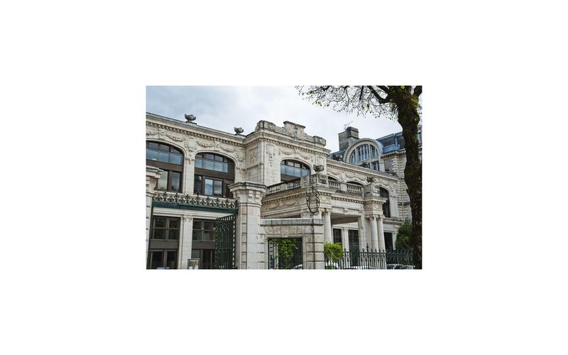 Fer forgé et savoir-faire : l'hôtel de France et le lycée Louis Barthou