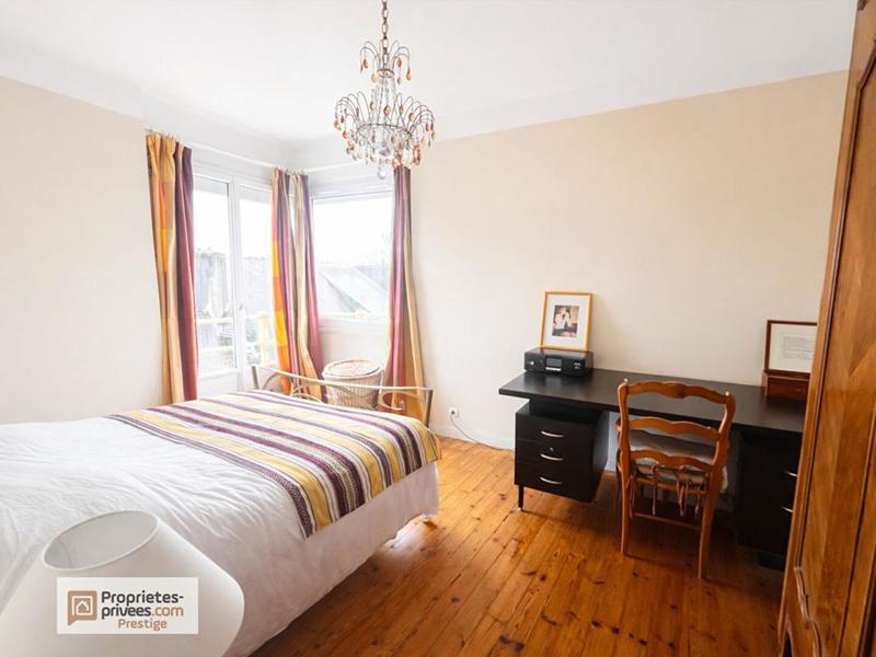 Maison - 172 m² - 7 pièces