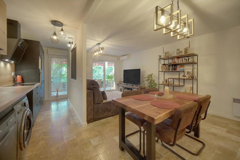 Appartement - 67 m² - 3 pièces