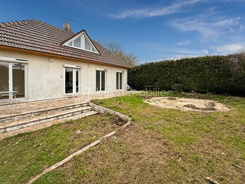 Maison - 110 m² - 5 pièces