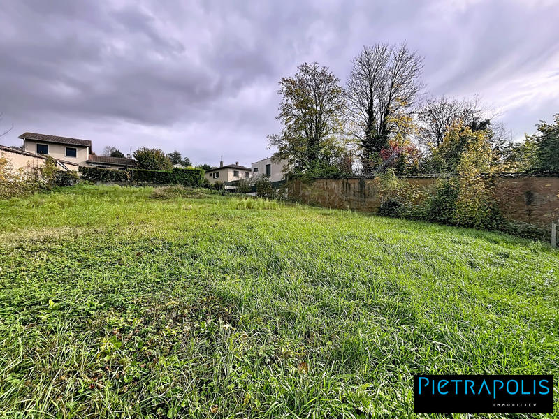 Terrain - 880 m²