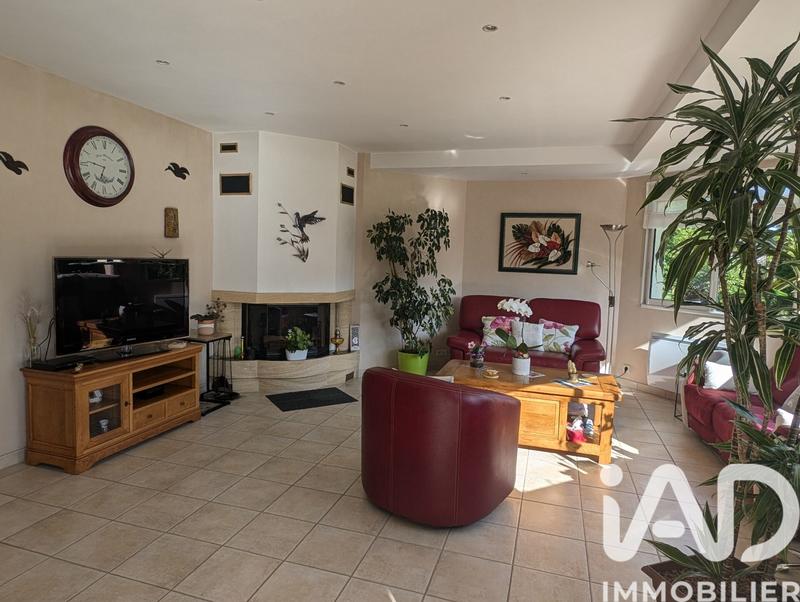 Maison - 138 m² - 6 pièces