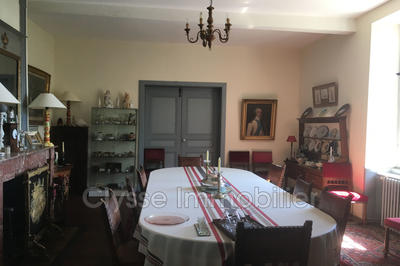 Demeure - 500 m² - 14 pièces