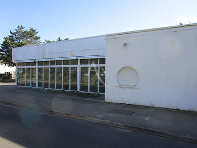 Local commercial - 218 m²