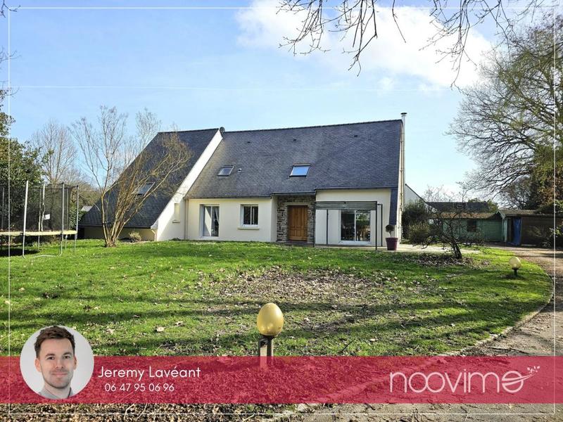 Maison - 167 m² - 8 pièces