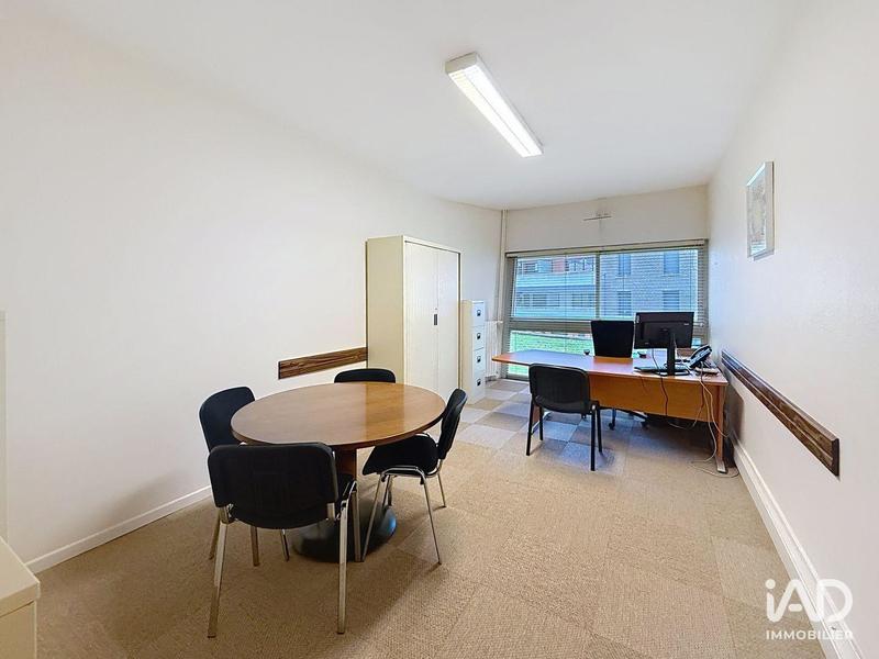 Bureau - 447 m²