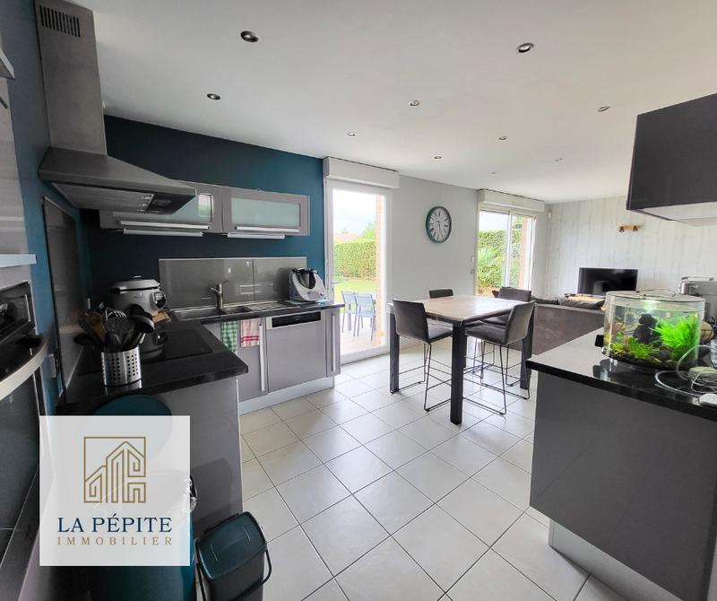 Maison - 122 m² - 6 pièces