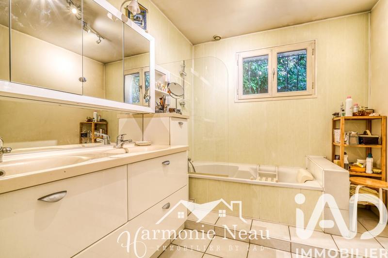 Maison - 179 m² - 9 pièces