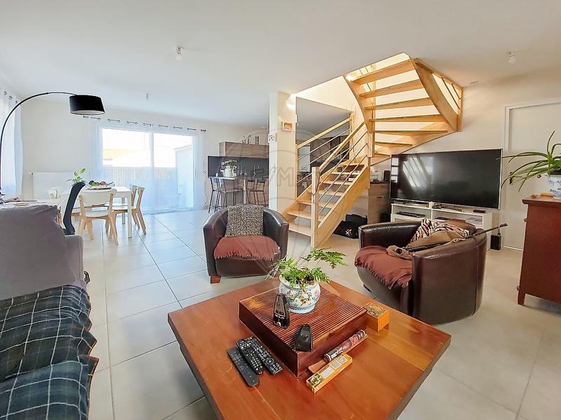 Maison - 100 m² - 4 pièces